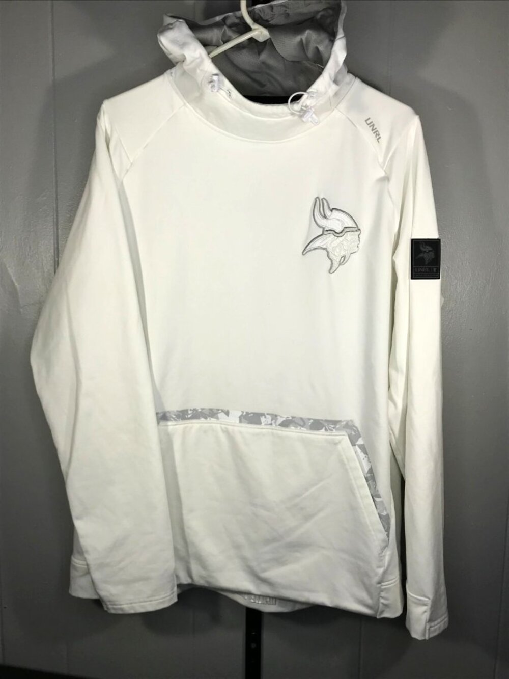 UNRL x Minnesota Vikings Crossover Hoodie No. 6 Whiteout Edition Men’s LG